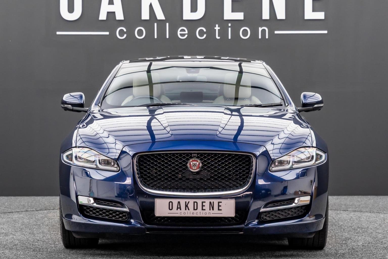 Jaguar XJ