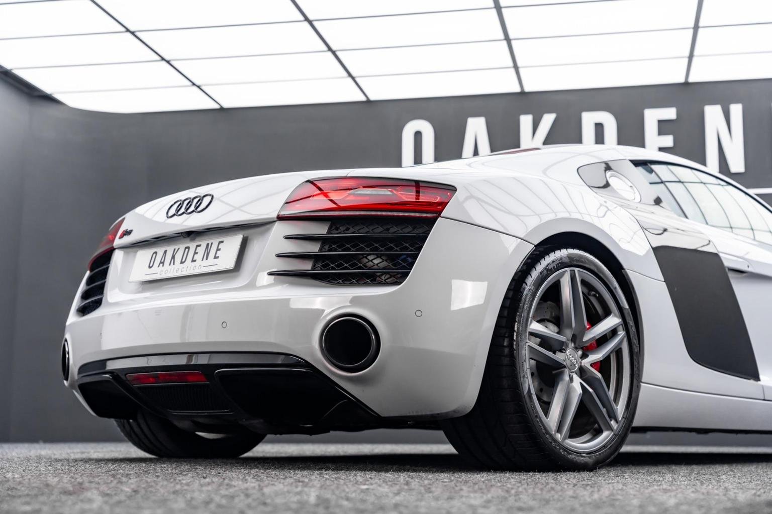 Audi R8