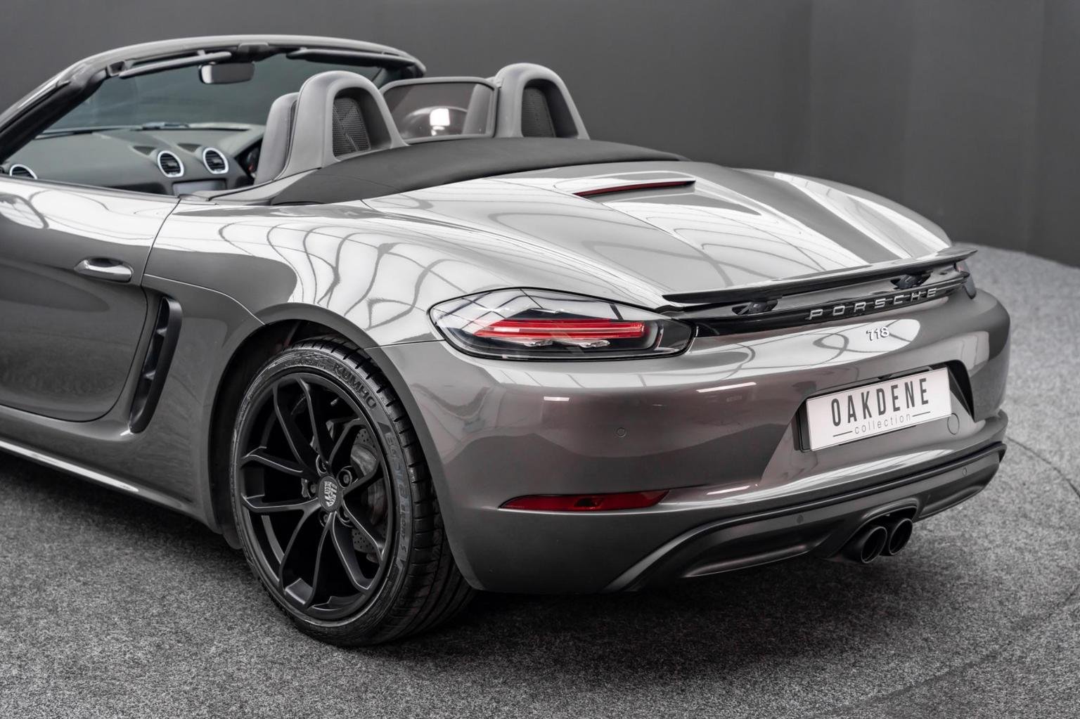 Porsche 718