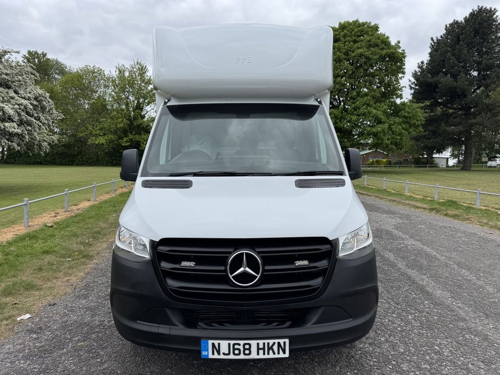 Mercedes Benz Sprinter