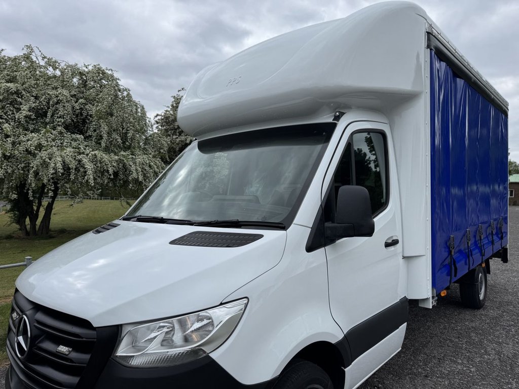 Mercedes Benz Sprinter