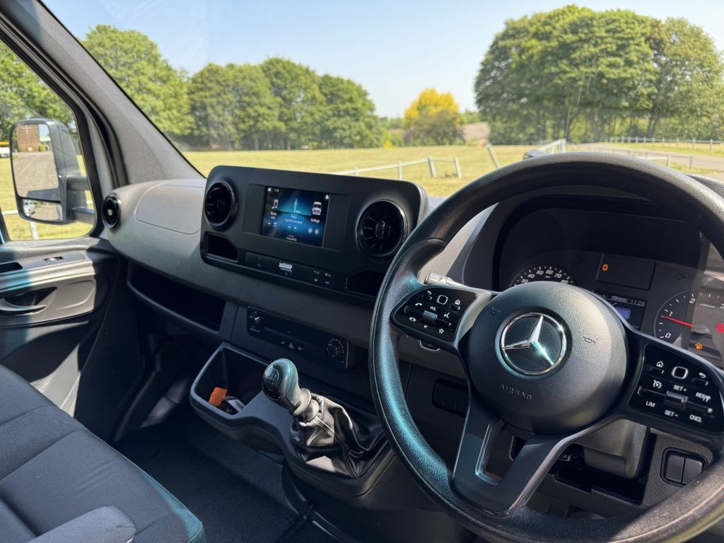 Mercedes Benz Sprinter