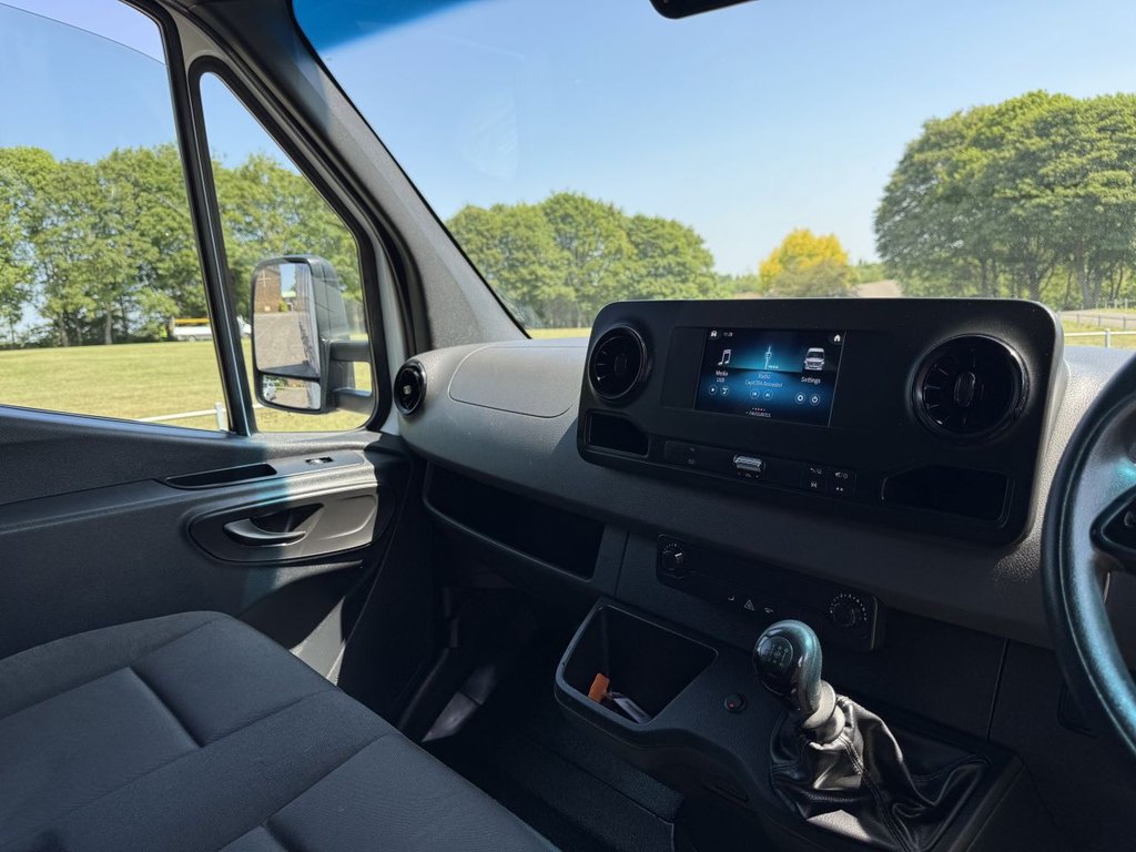 Mercedes Benz Sprinter
