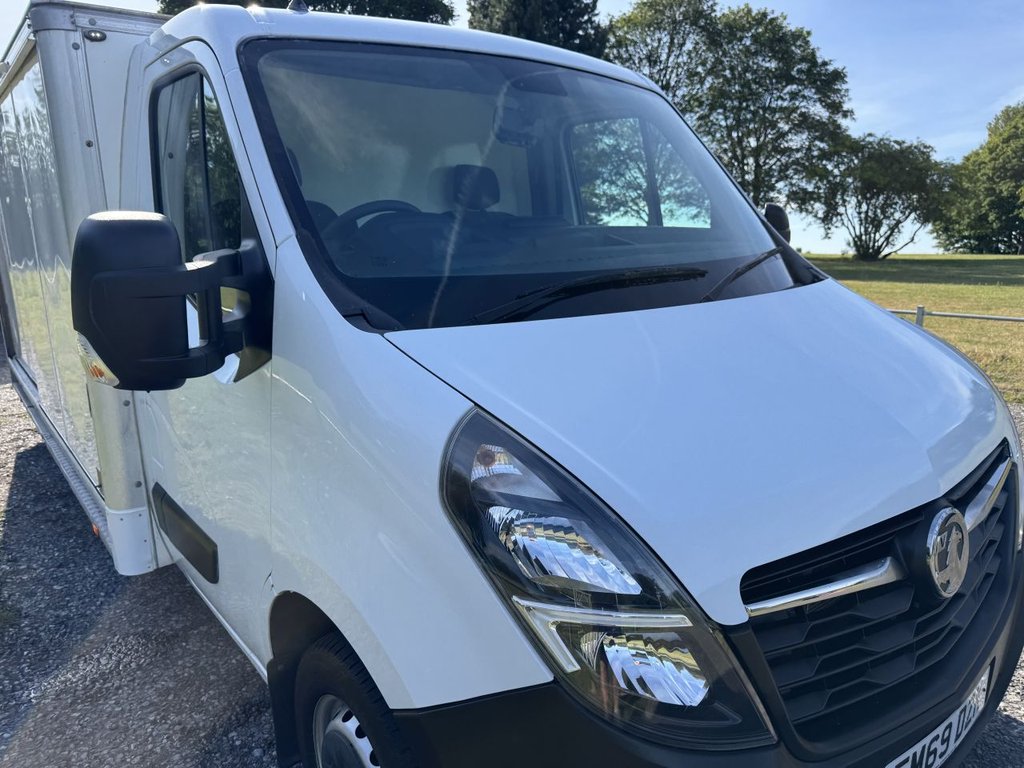 Vauxhall Movano