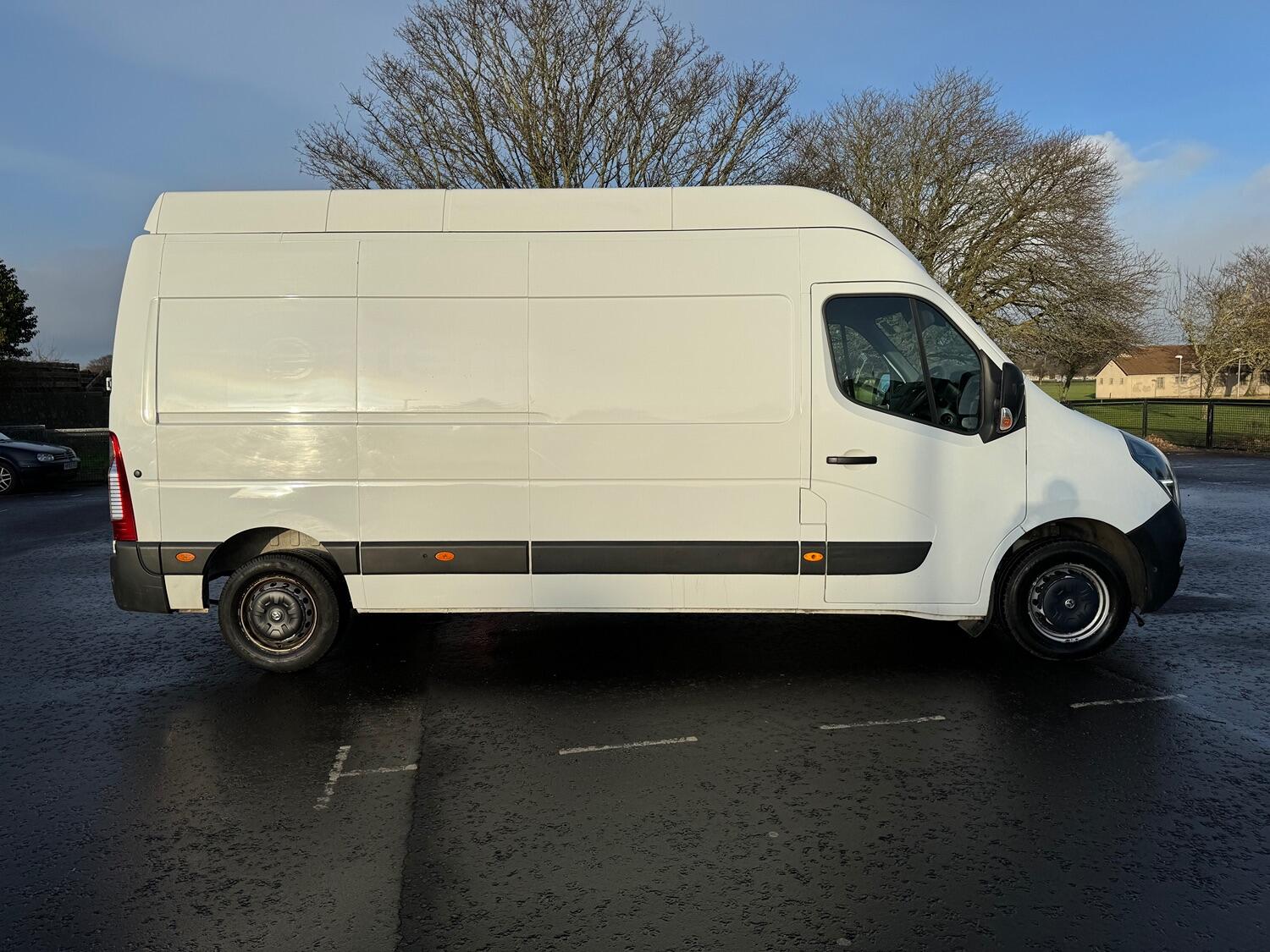 Vauxhall Movano