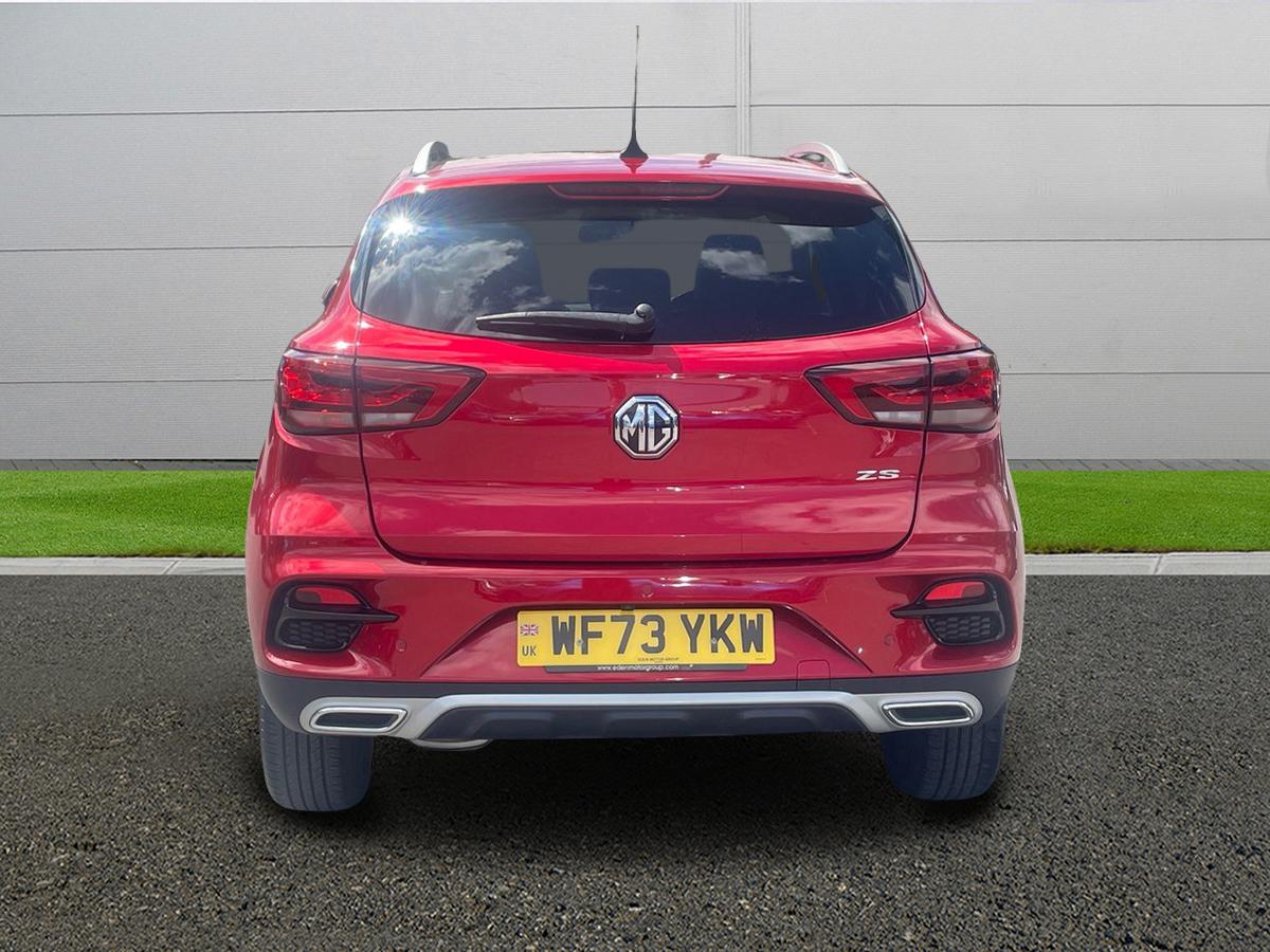 MG ZS