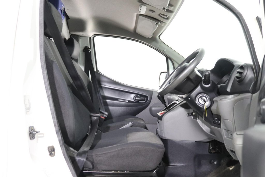 Nissan NV200