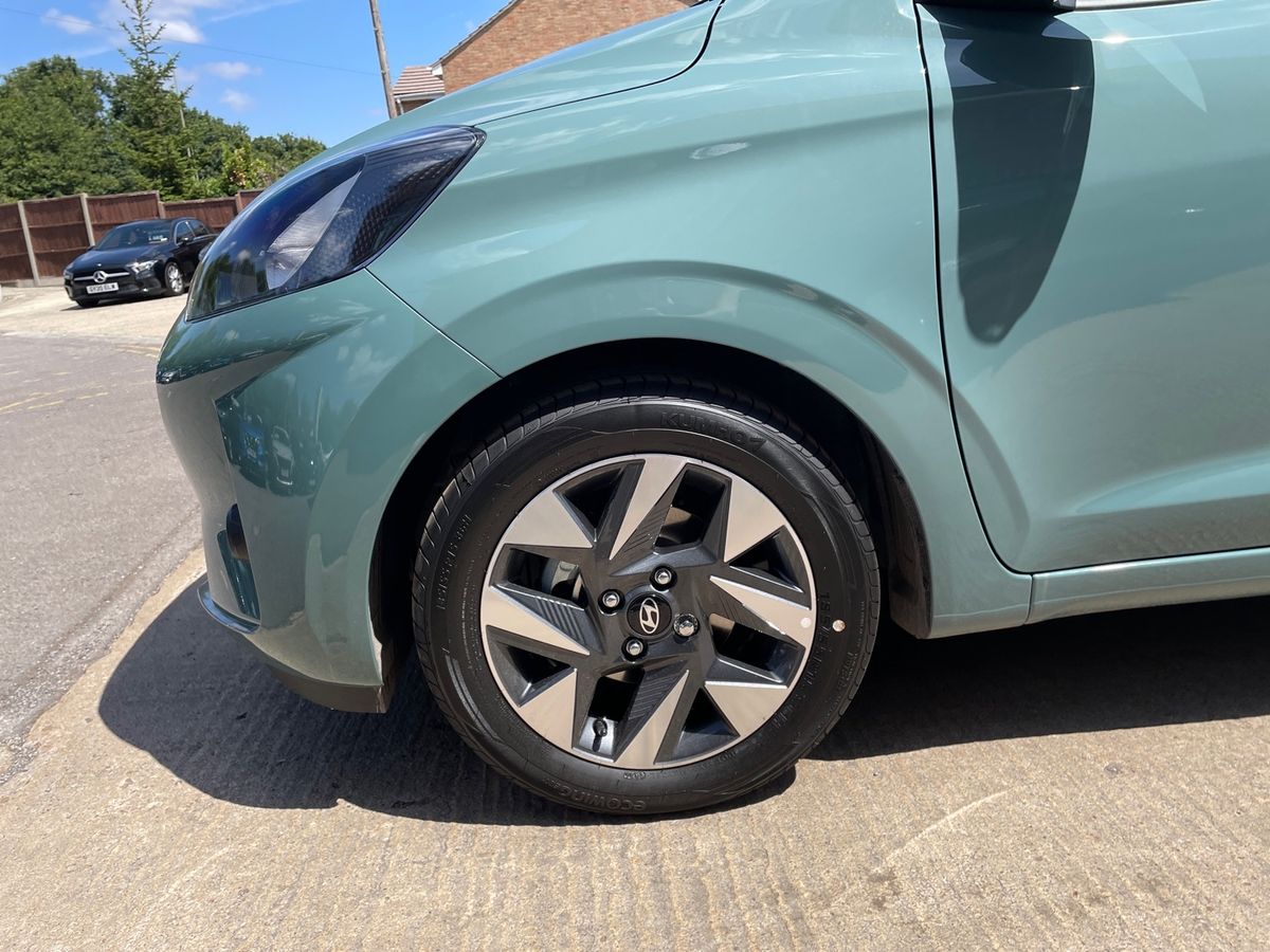 Hyundai i10