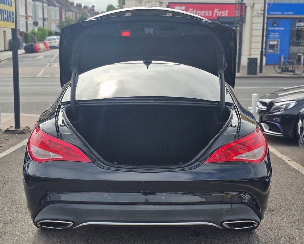 Mercedes Benz CLA