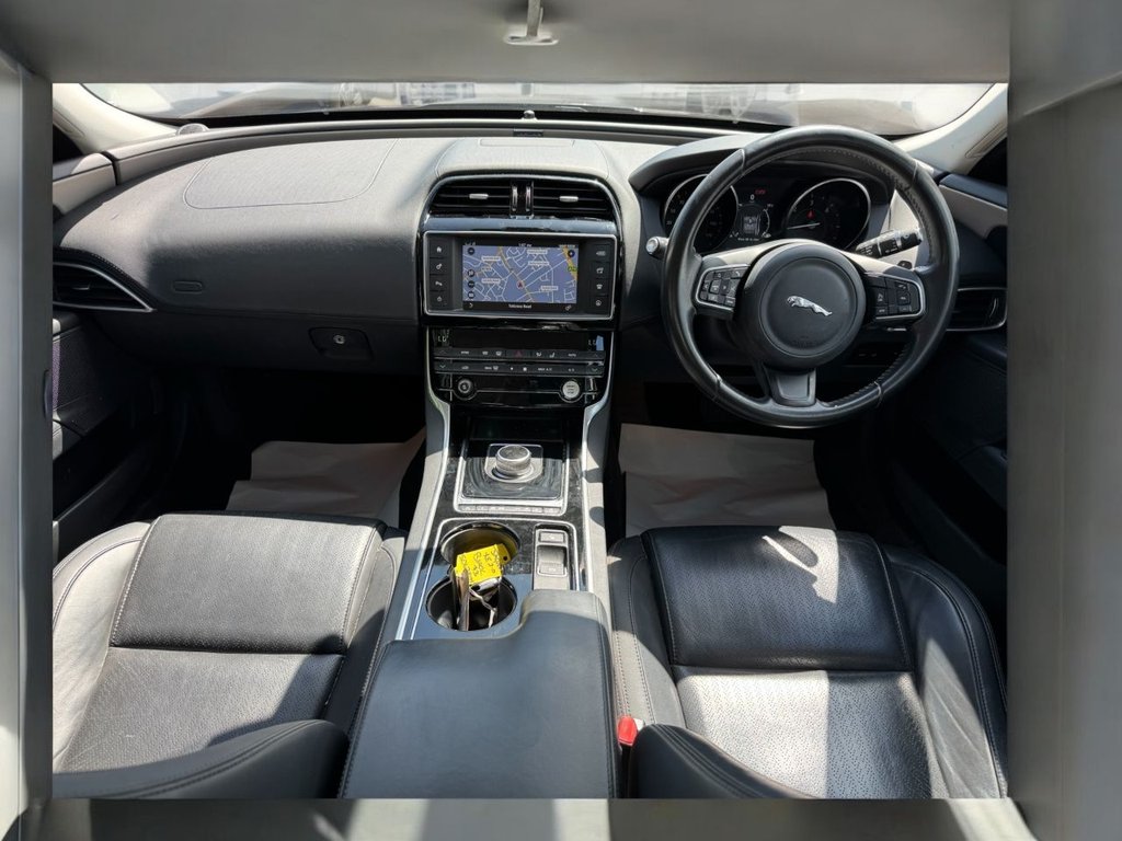 Jaguar XE