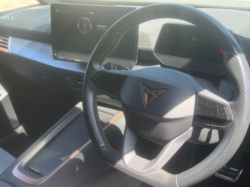 SEAT Born