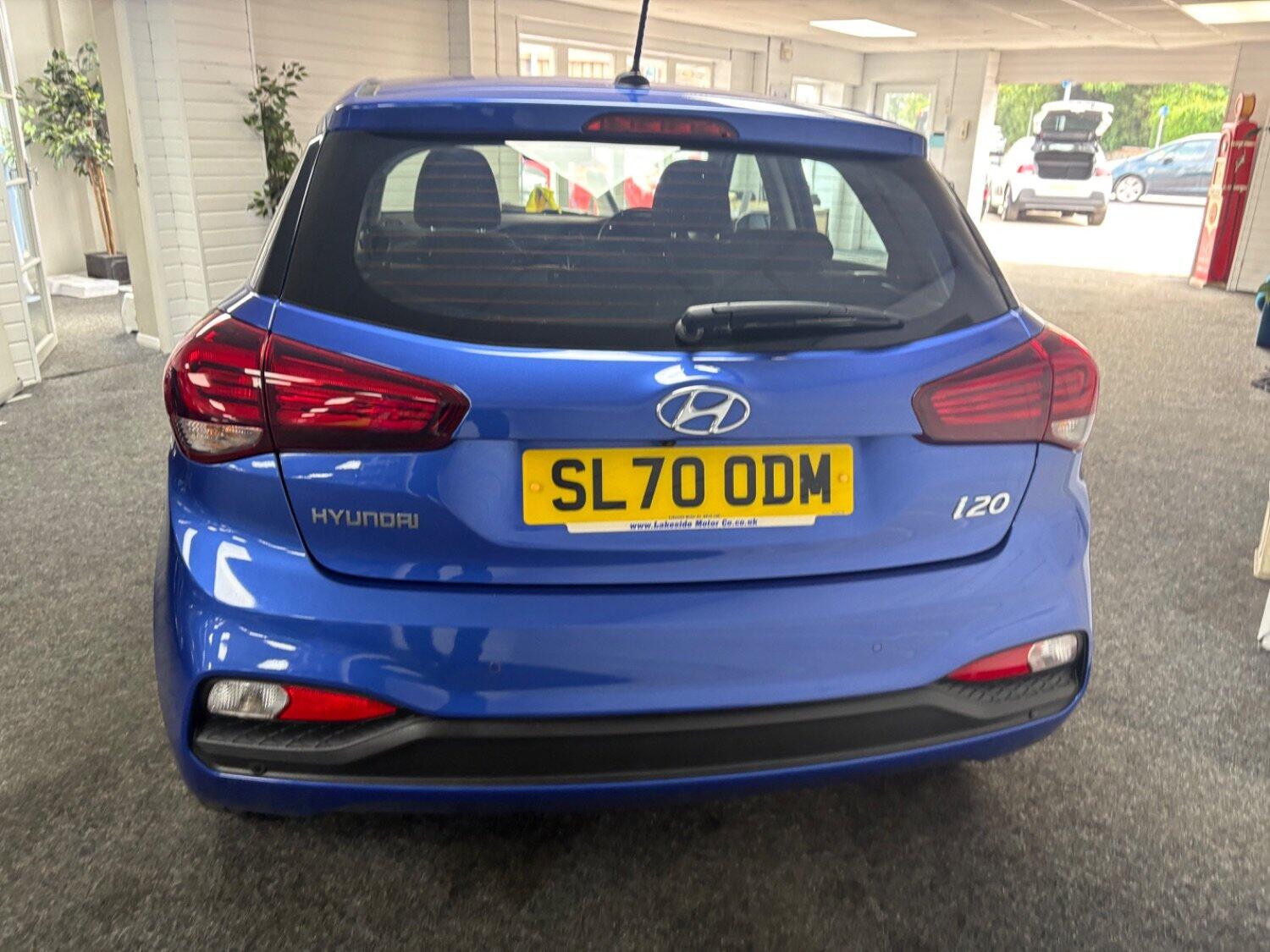 Hyundai i20