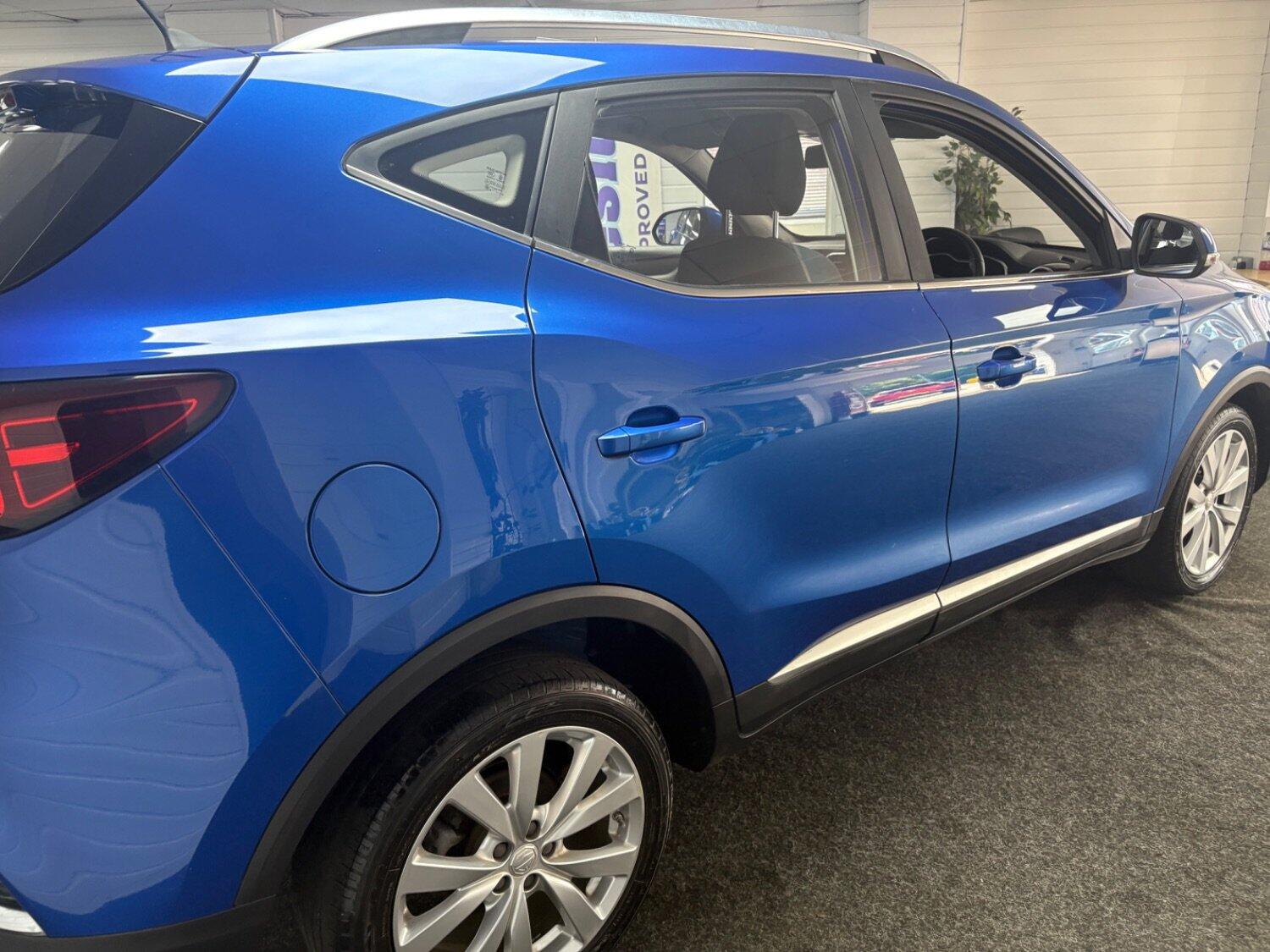 MG ZS