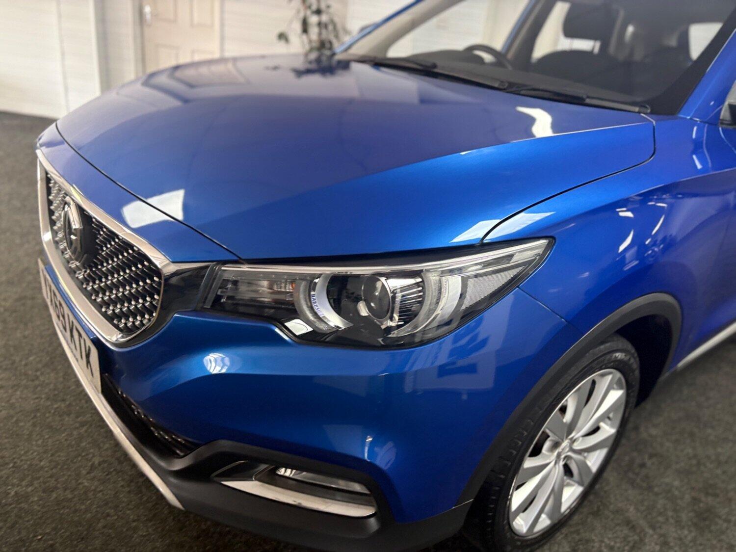 MG ZS