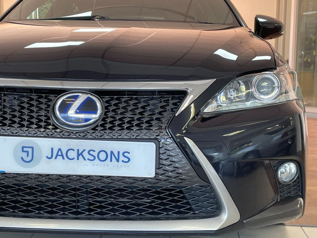 Lexus CT 200h