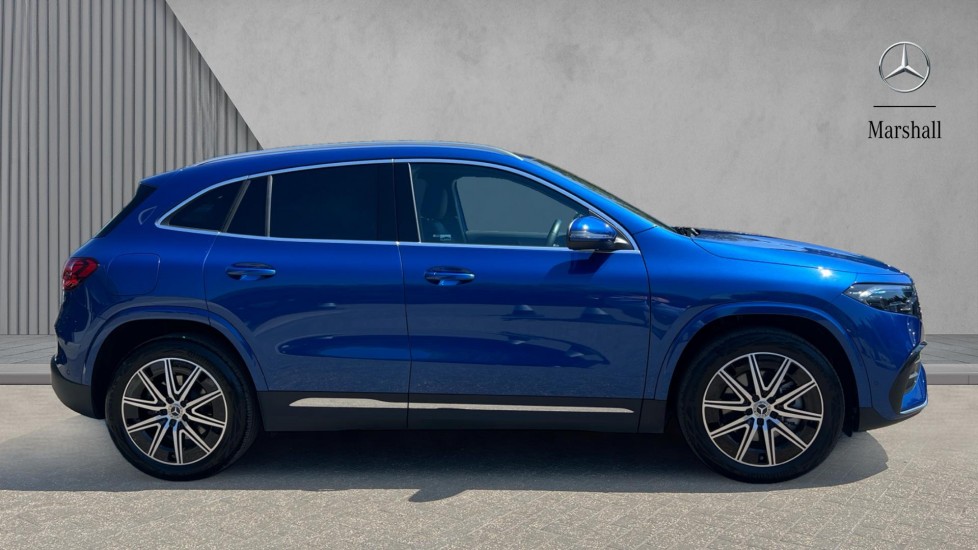 Mercedes Benz EQA