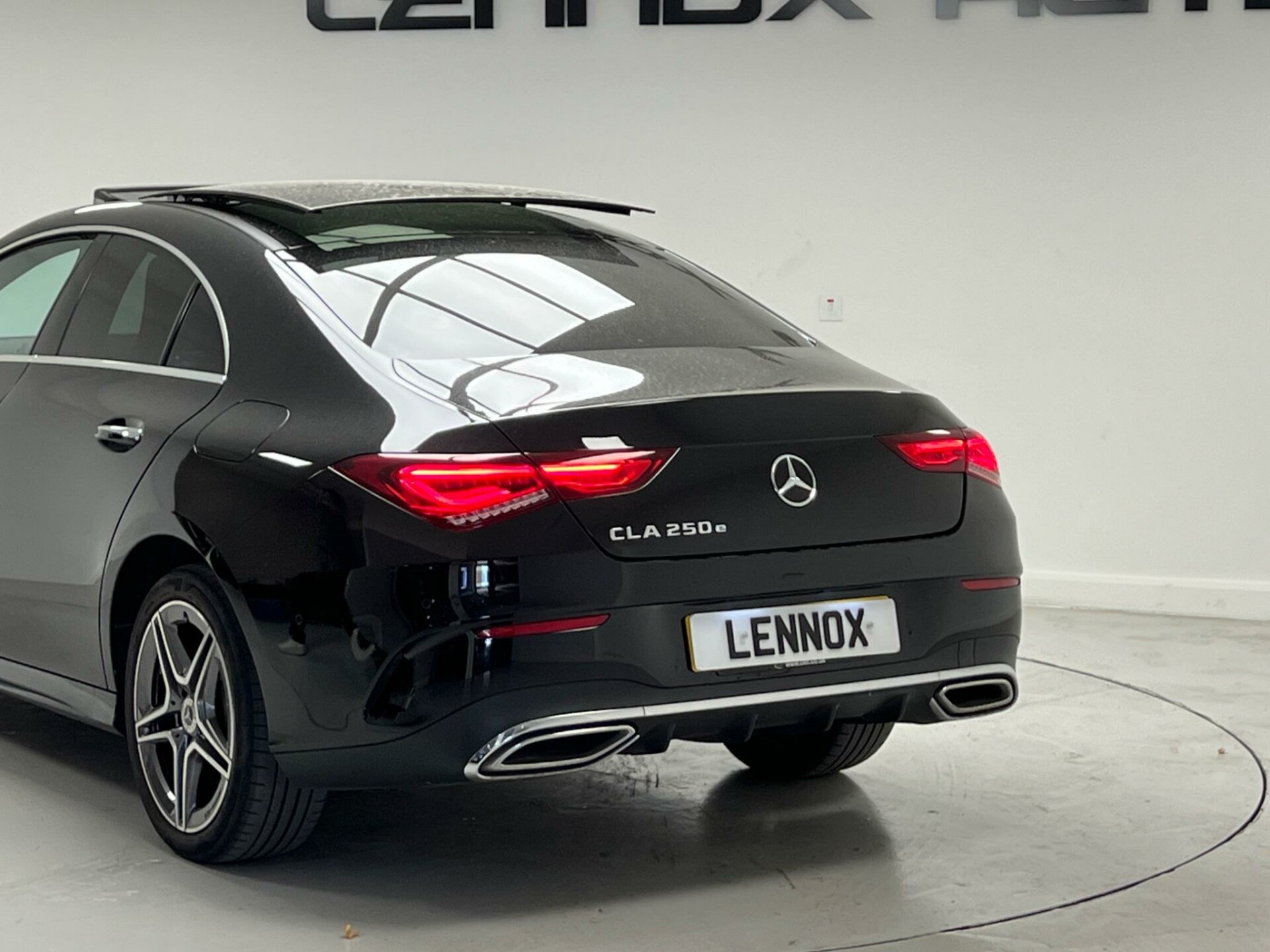 Mercedes Benz CLA