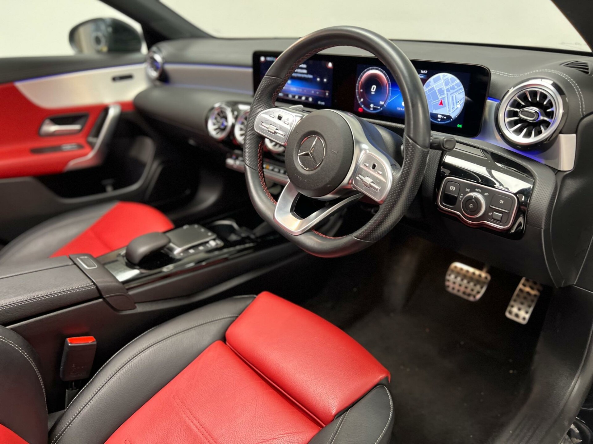 Mercedes Benz CLA