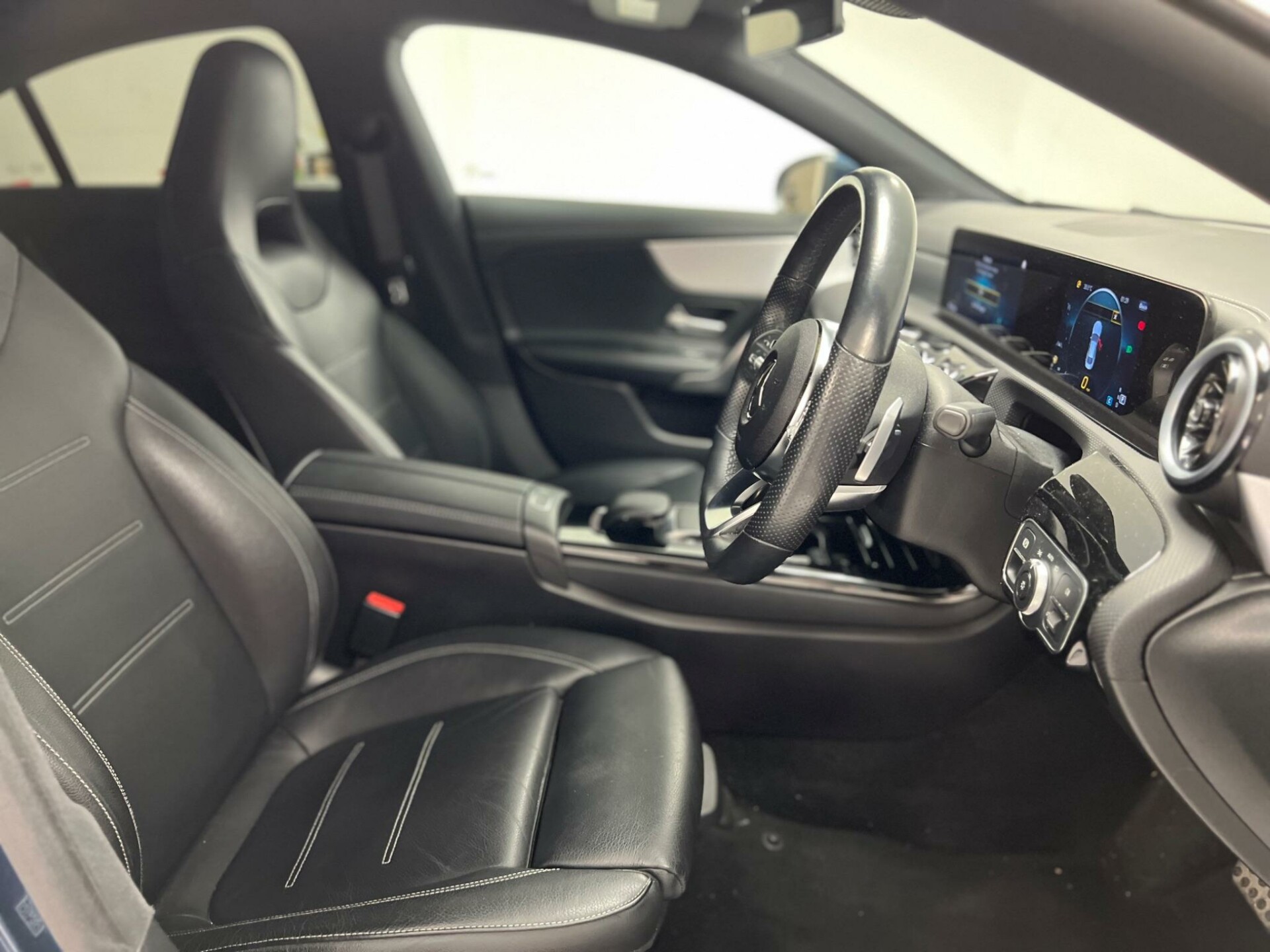 Mercedes Benz CLA