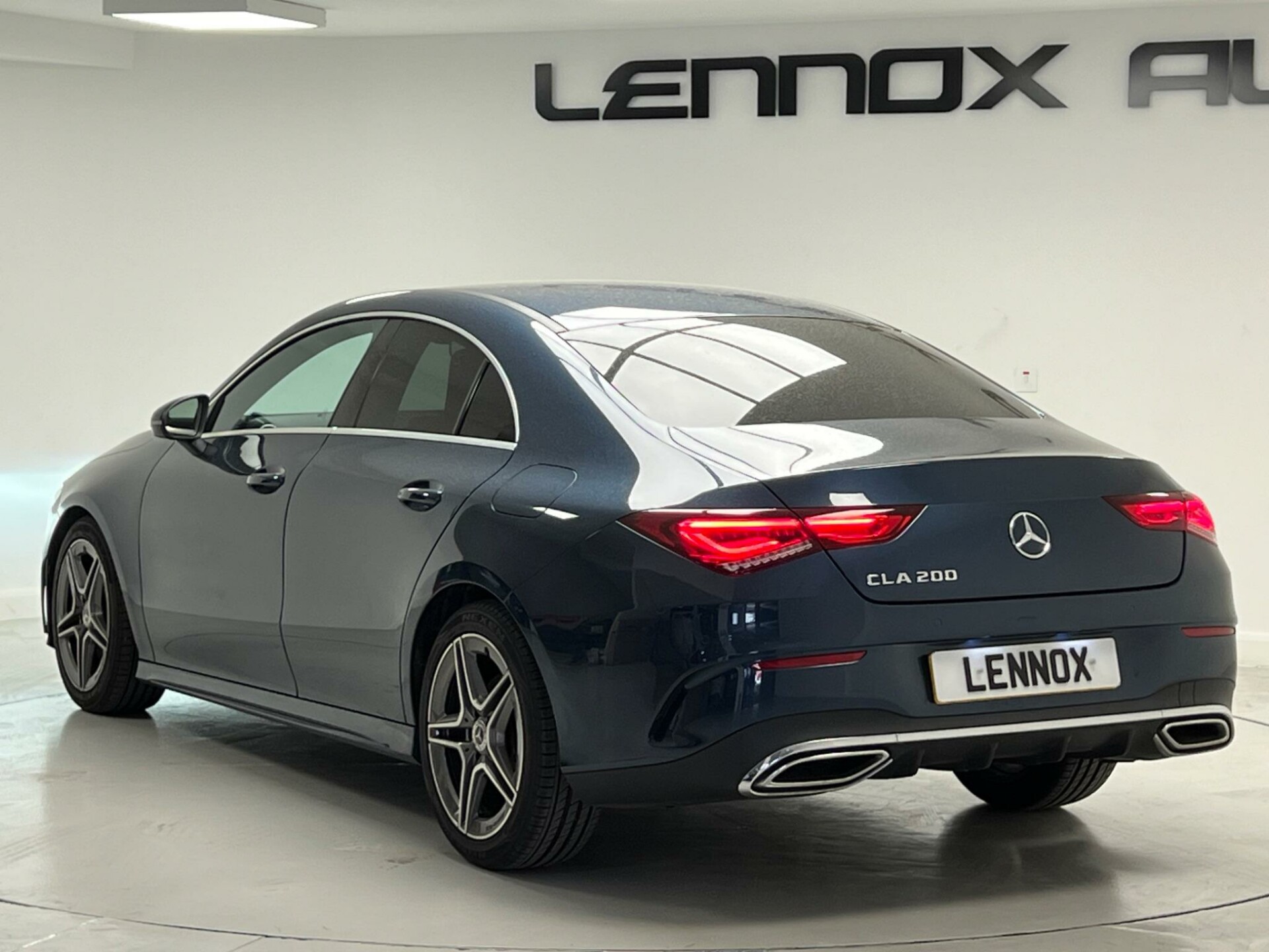 Mercedes Benz CLA