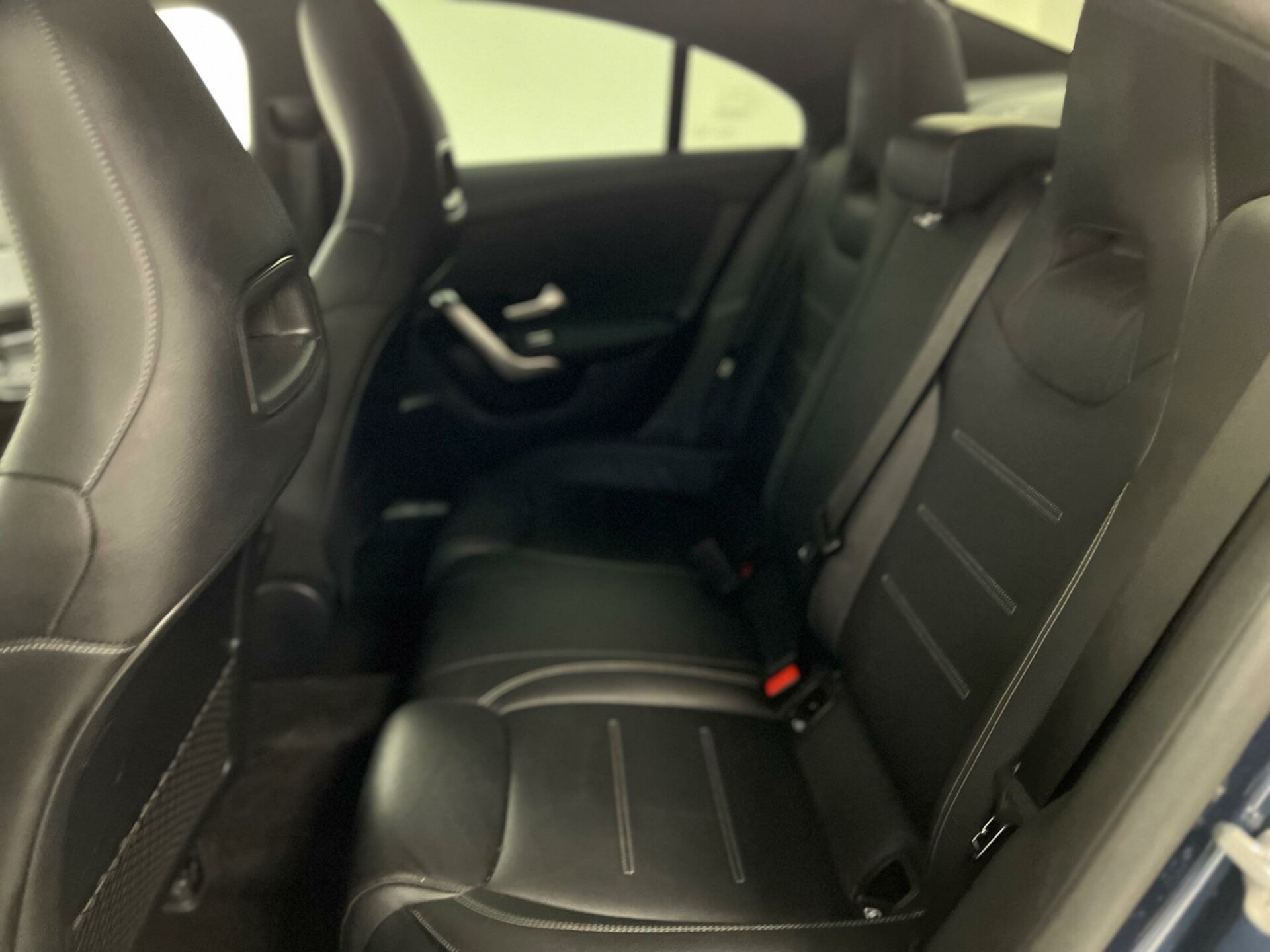 Mercedes Benz CLA