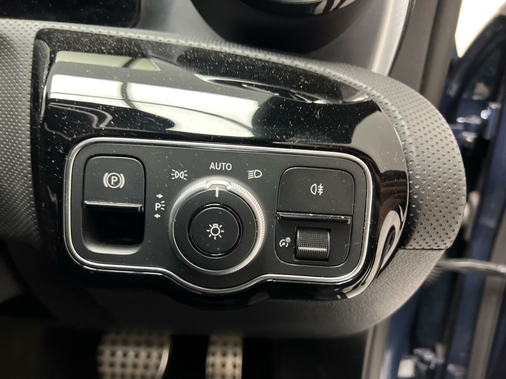 Mercedes Benz CLA