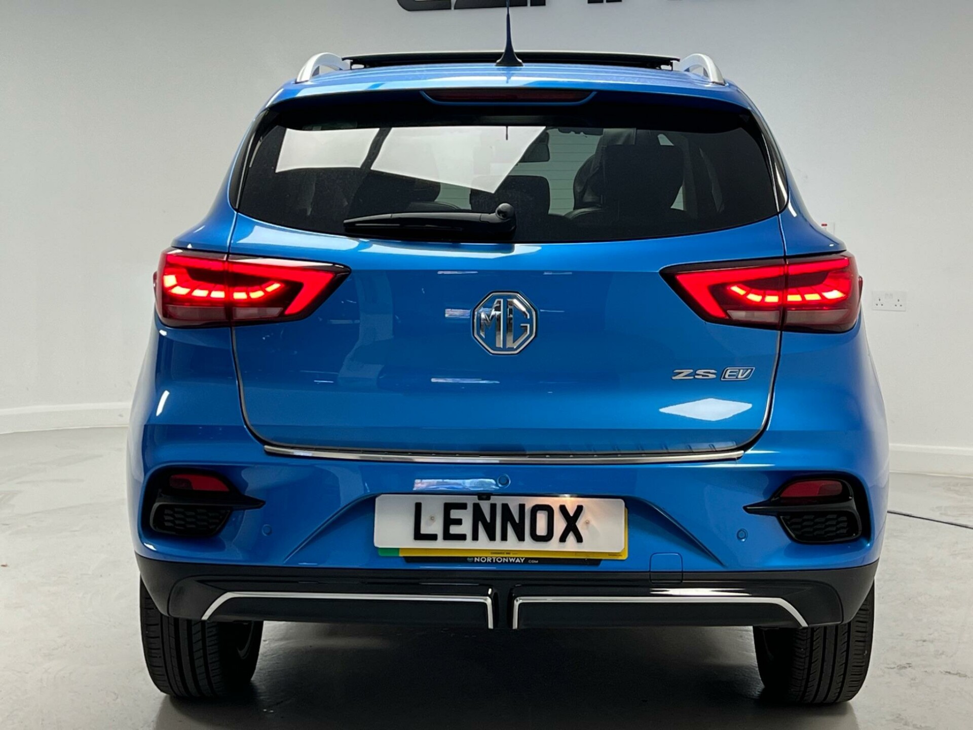 MG ZS