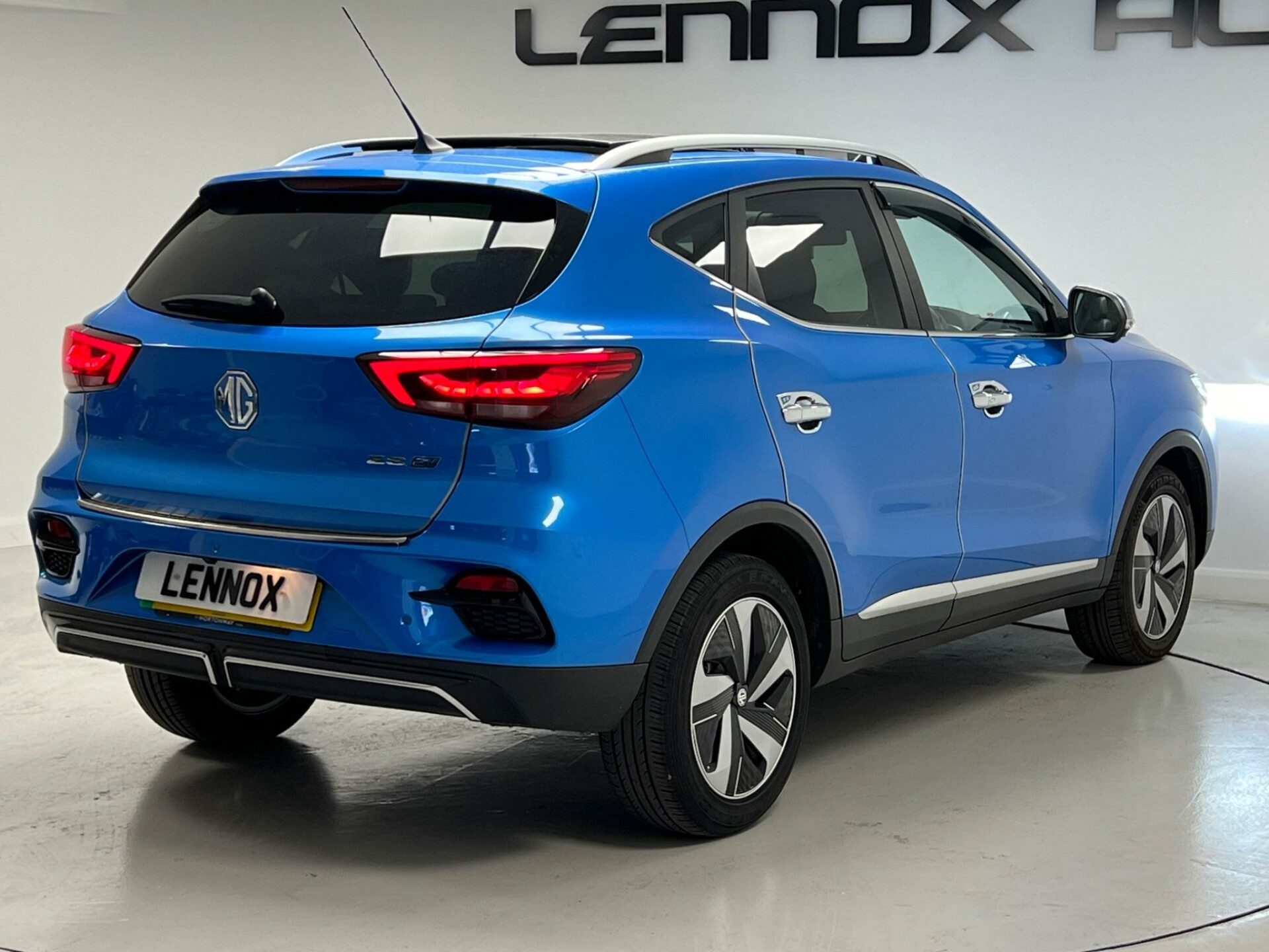 MG ZS