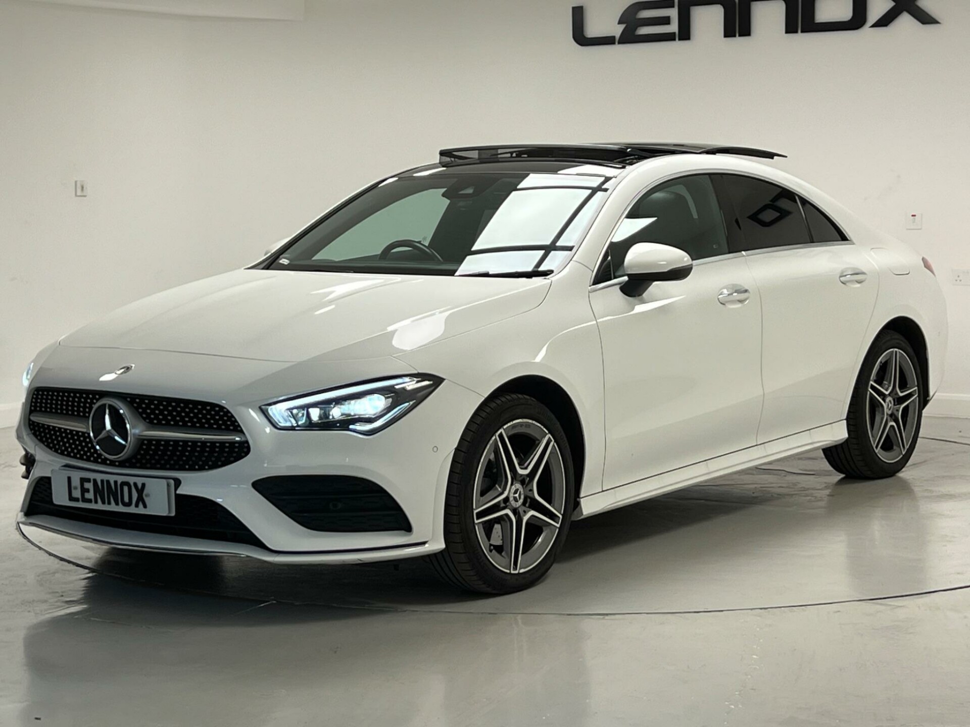 Mercedes Benz CLA