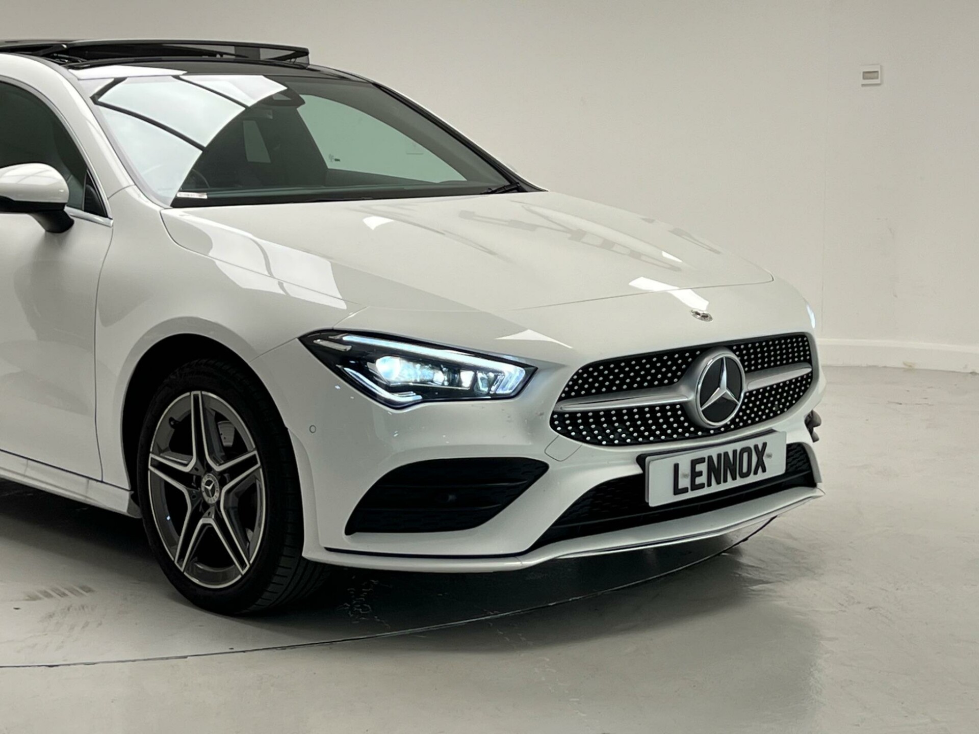 Mercedes Benz CLA