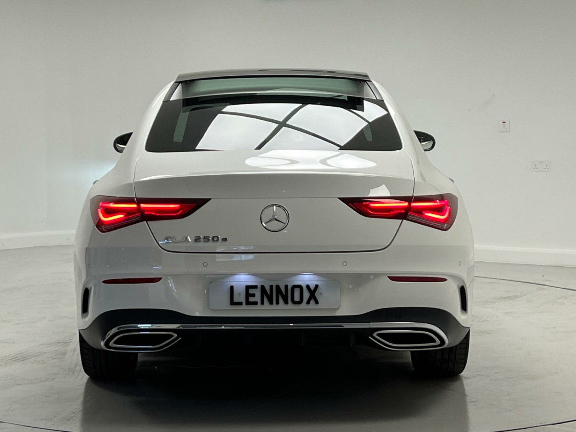 Mercedes Benz CLA