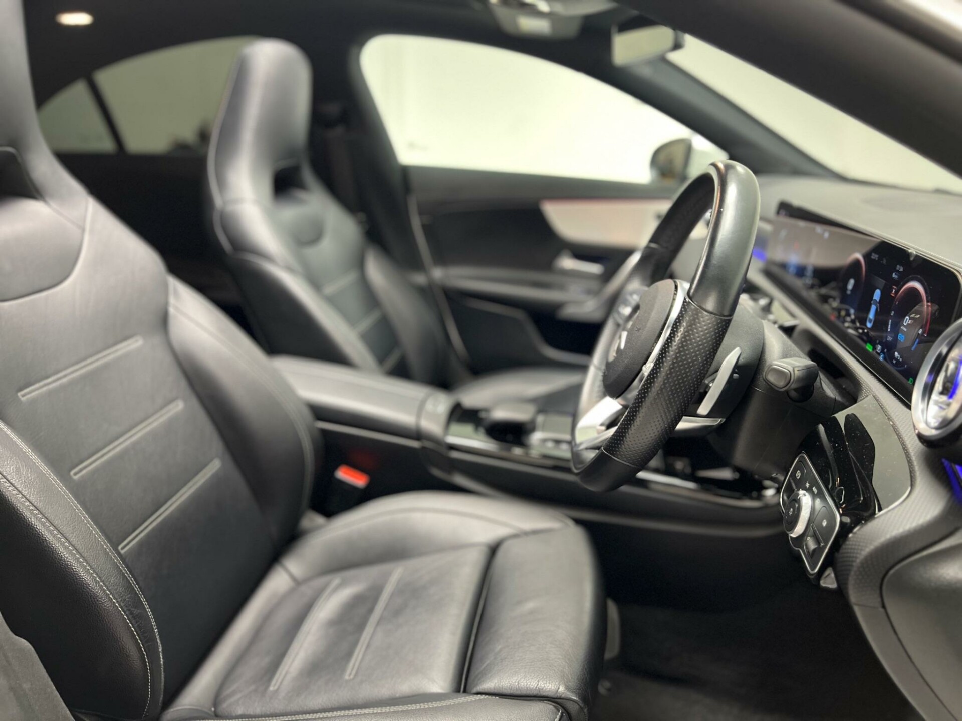 Mercedes Benz CLA