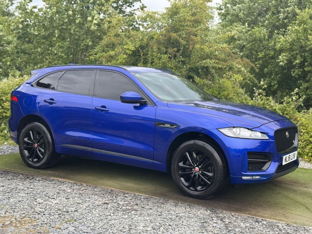Jaguar F Pace