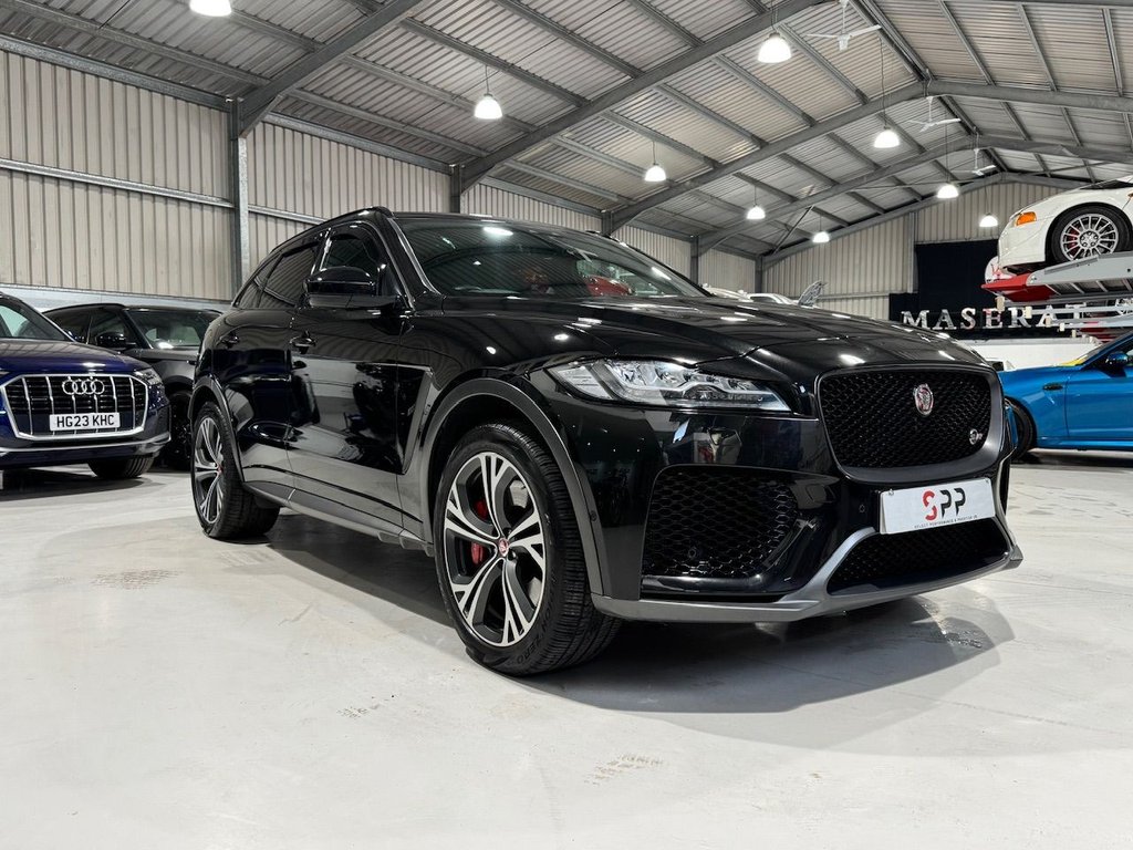 Jaguar F Pace