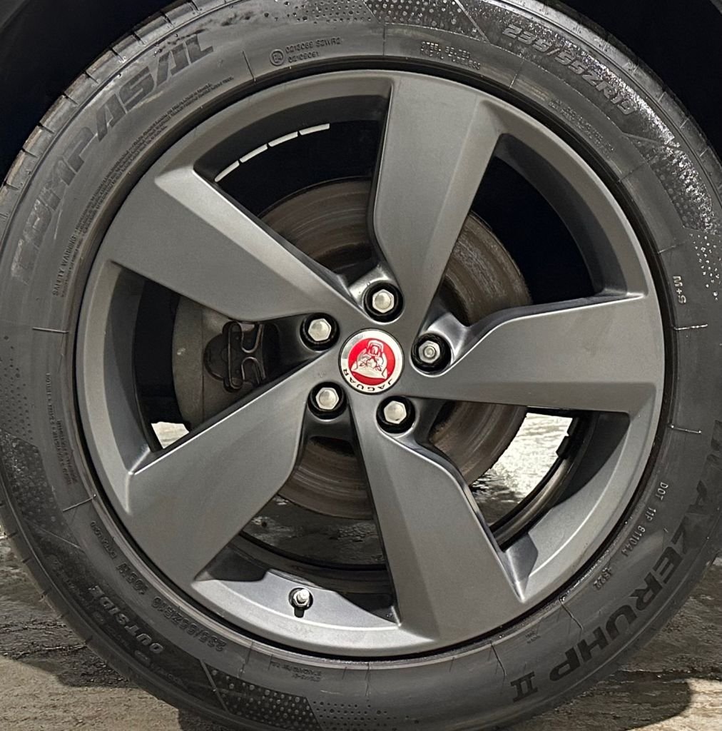 Jaguar E Pace