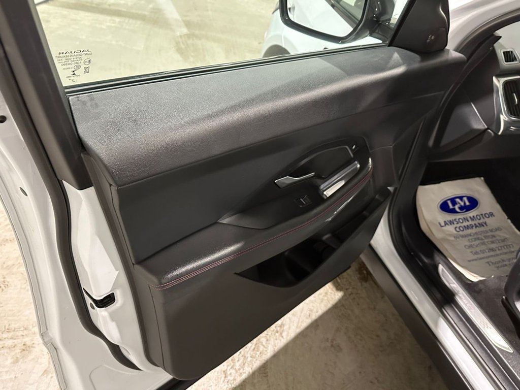 Jaguar E Pace
