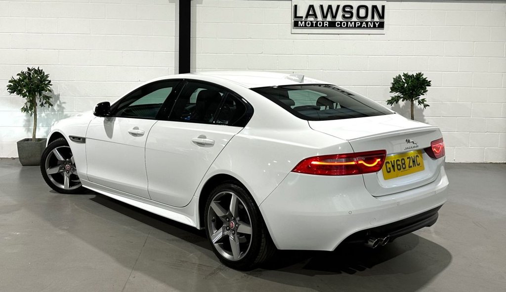 Jaguar XE
