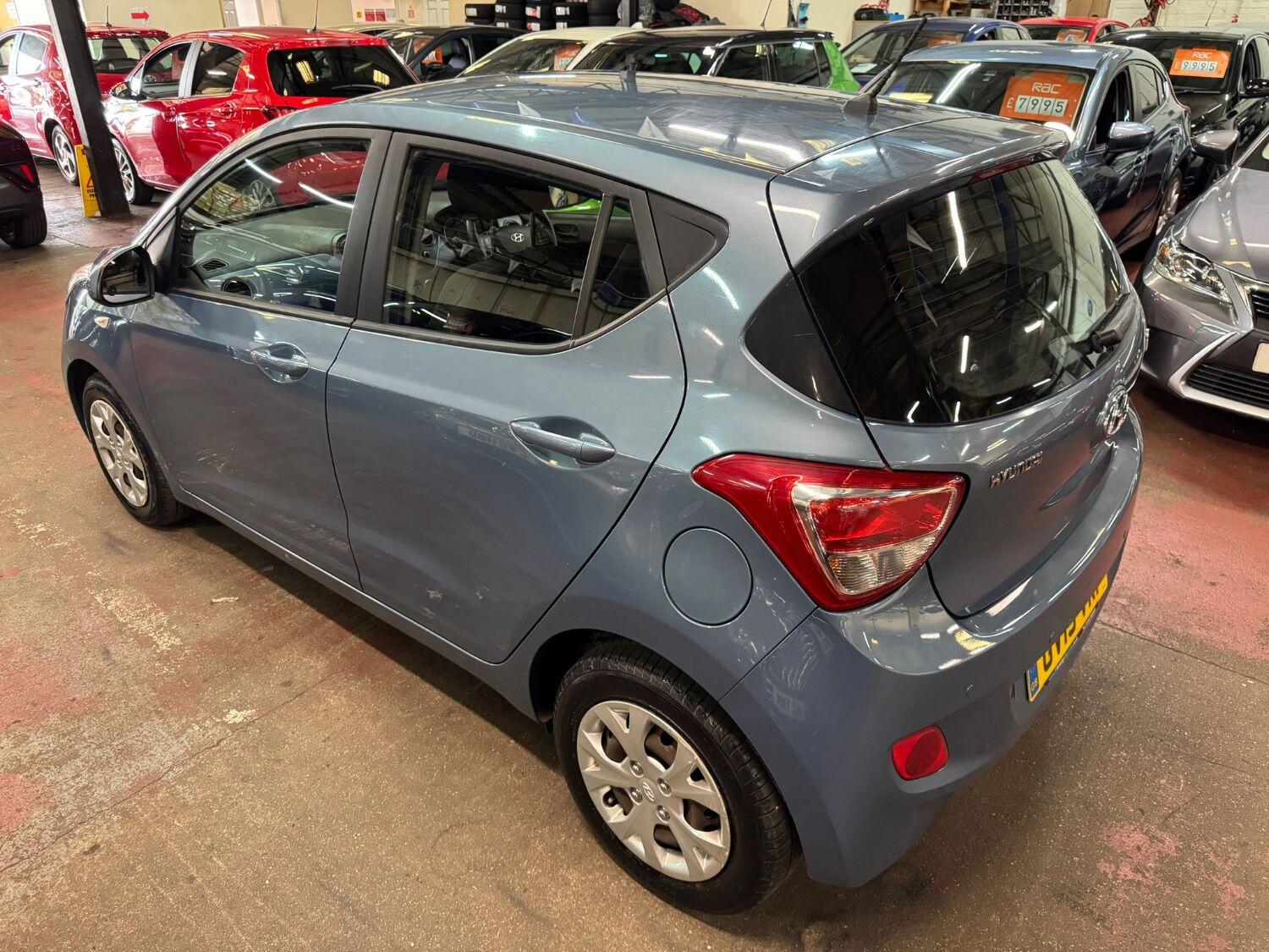Hyundai i10