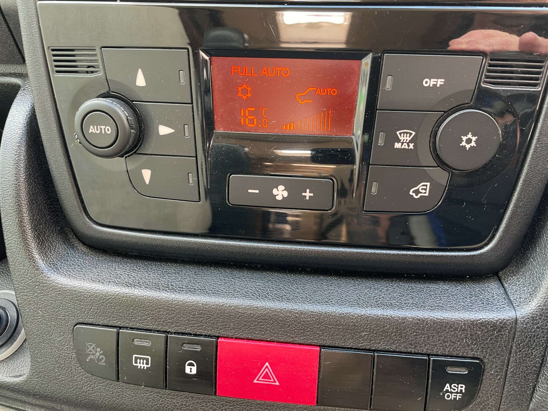 Peugeot ACCENT