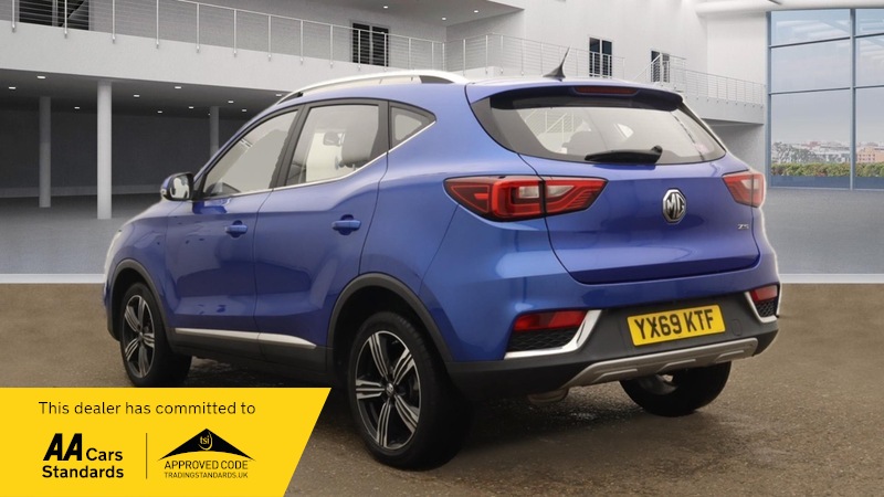 MG ZS
