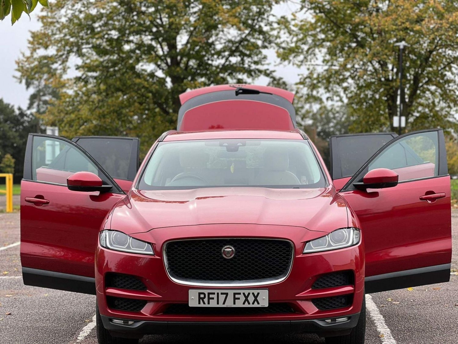 Jaguar F Pace