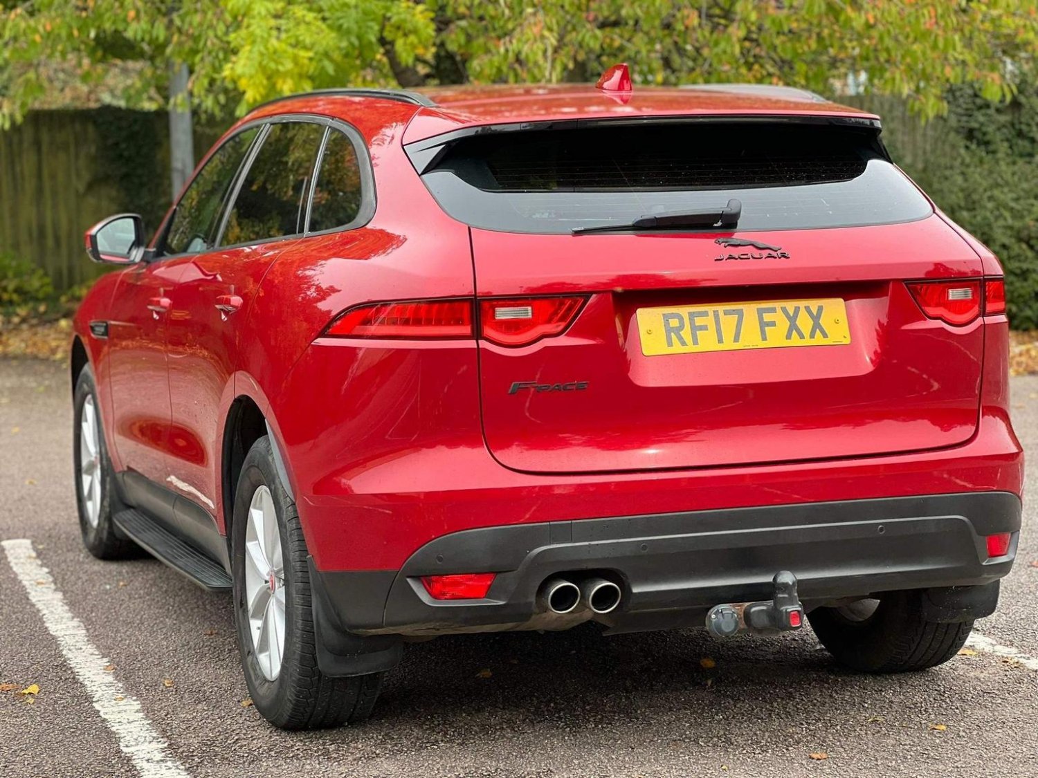 Jaguar F Pace