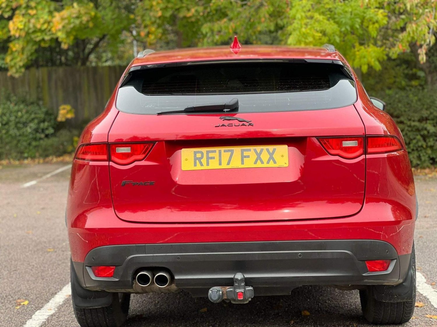Jaguar F Pace