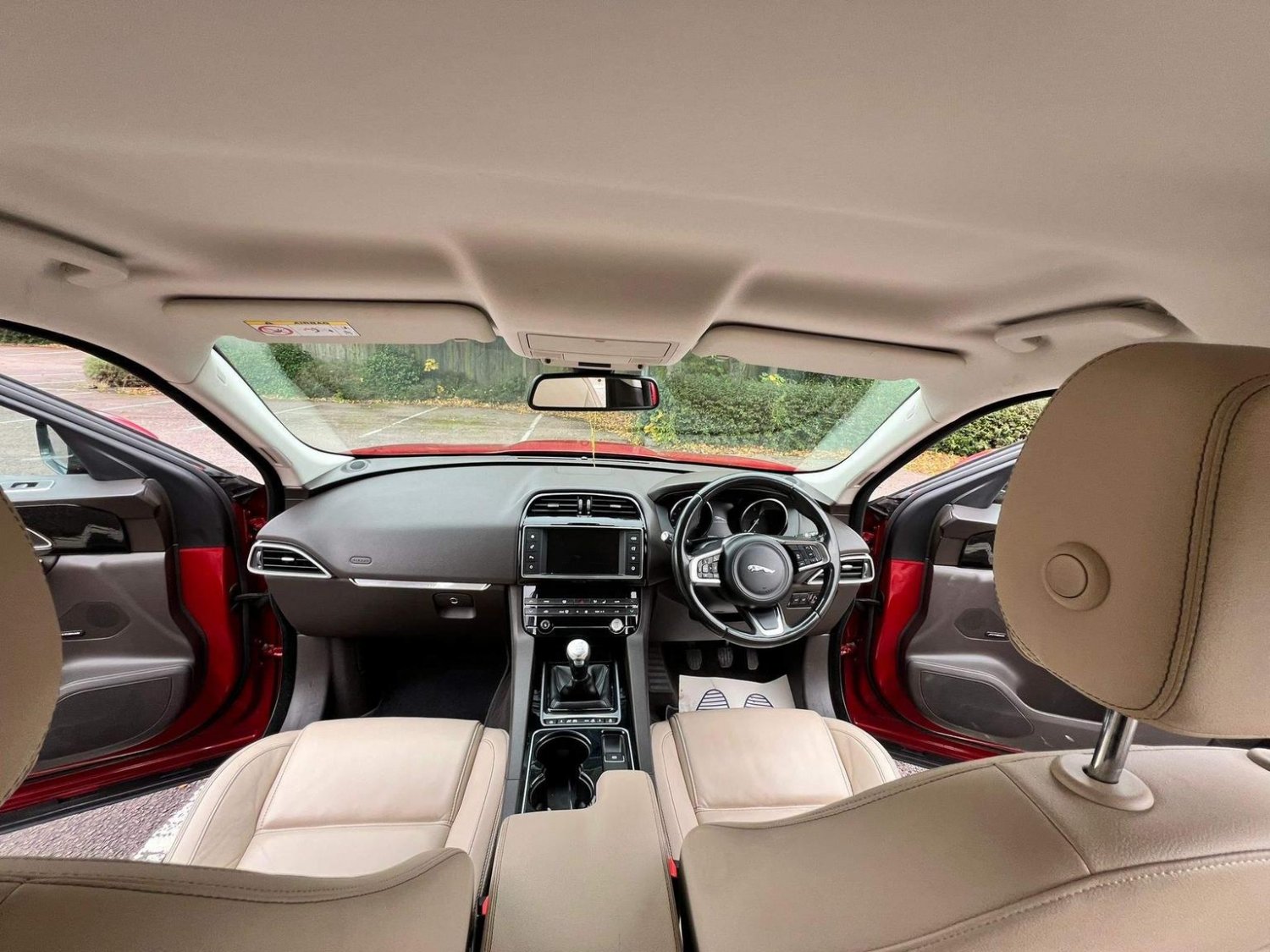 Jaguar F Pace
