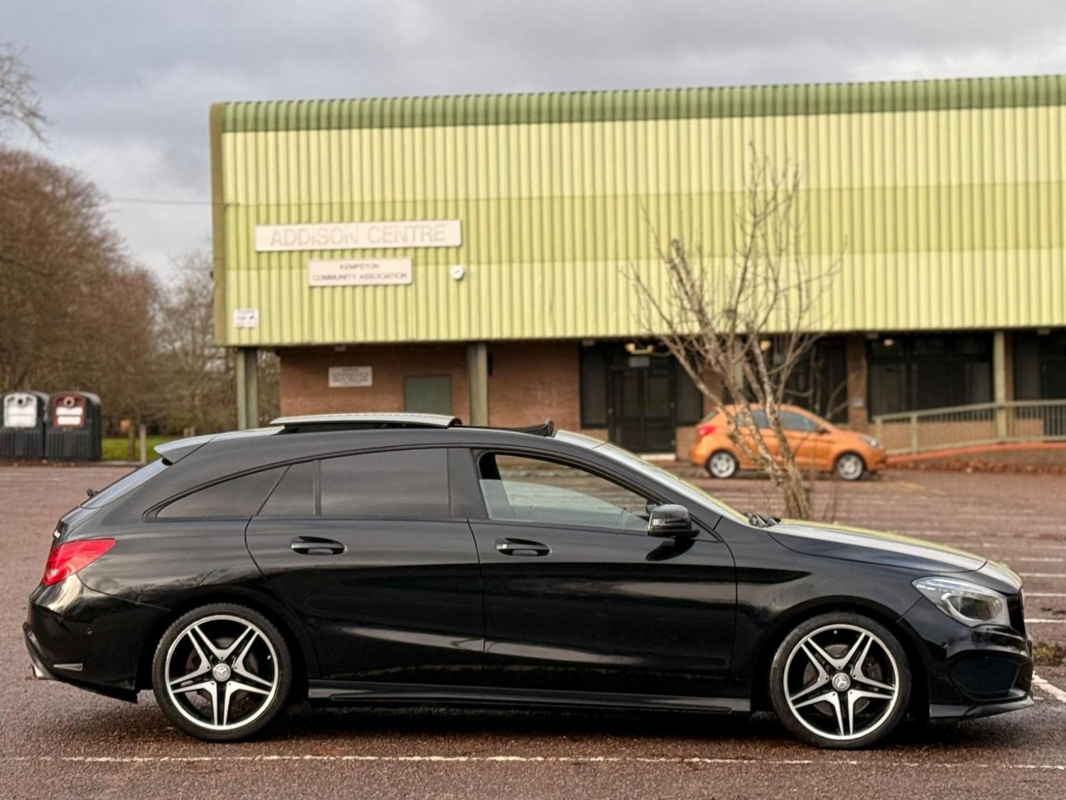 Mercedes Benz CLA