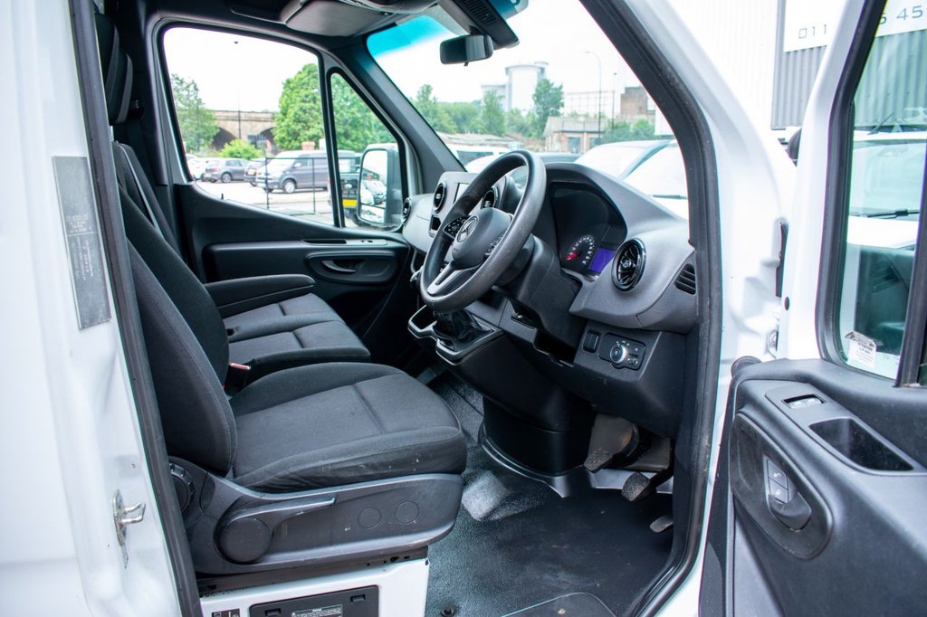Mercedes Benz Sprinter