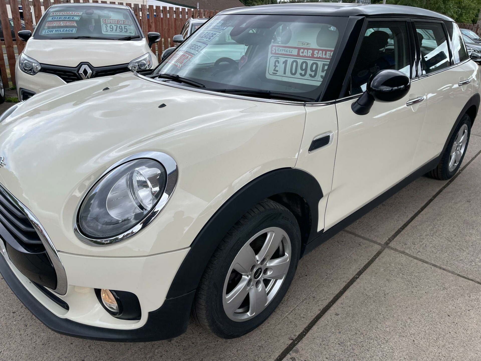 MINI Clubman