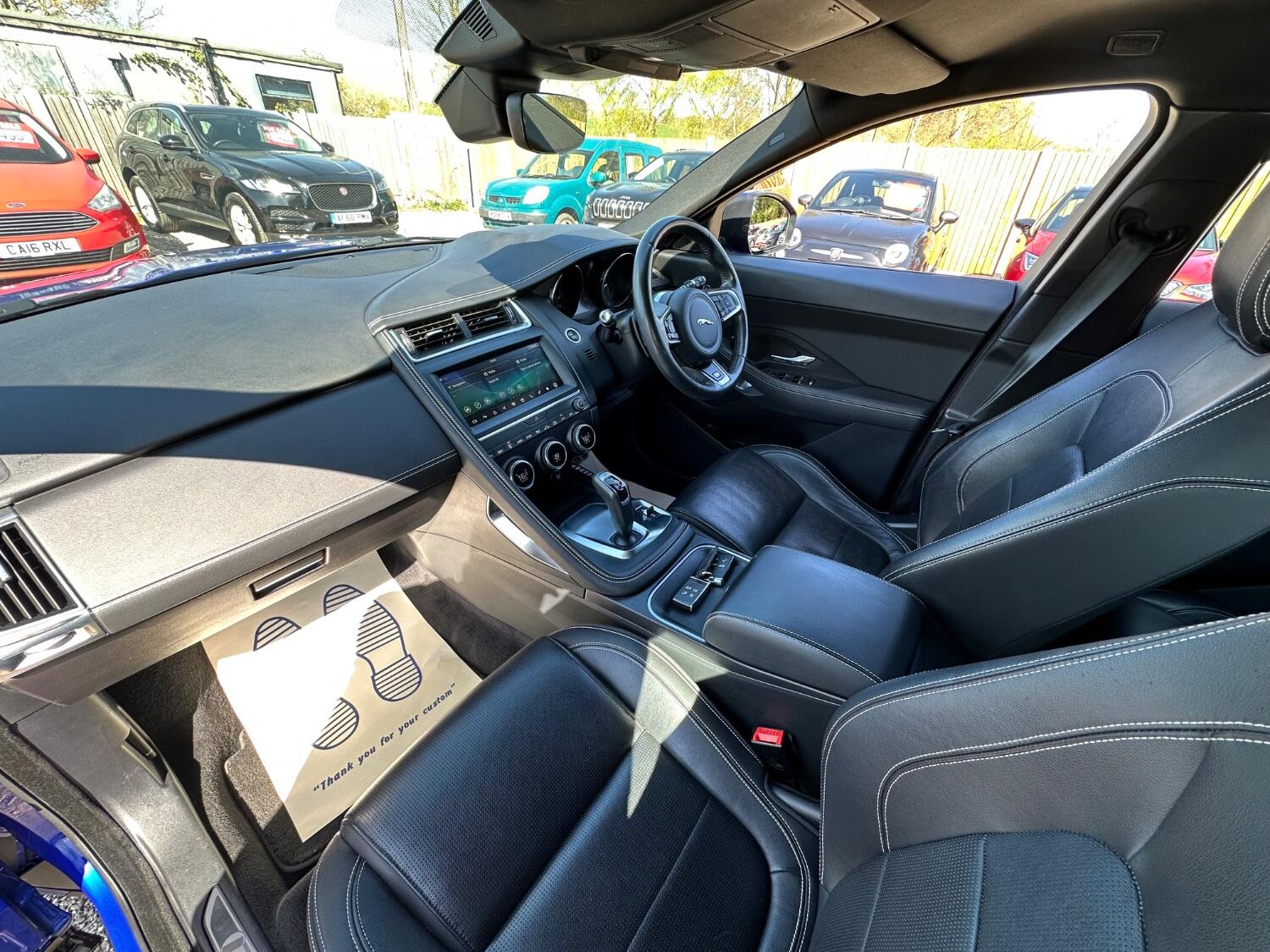Jaguar E Pace
