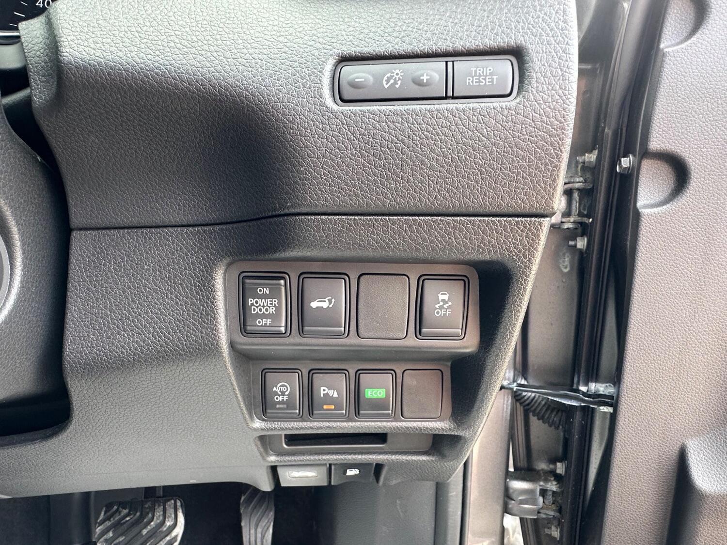 Nissan X Trail