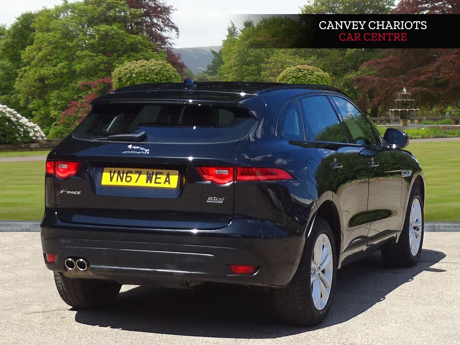 Jaguar F Pace